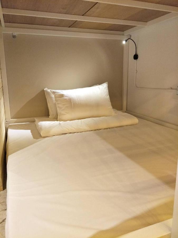 62巷背包客棧 Lane62 Hostel Longjing Экстерьер фото