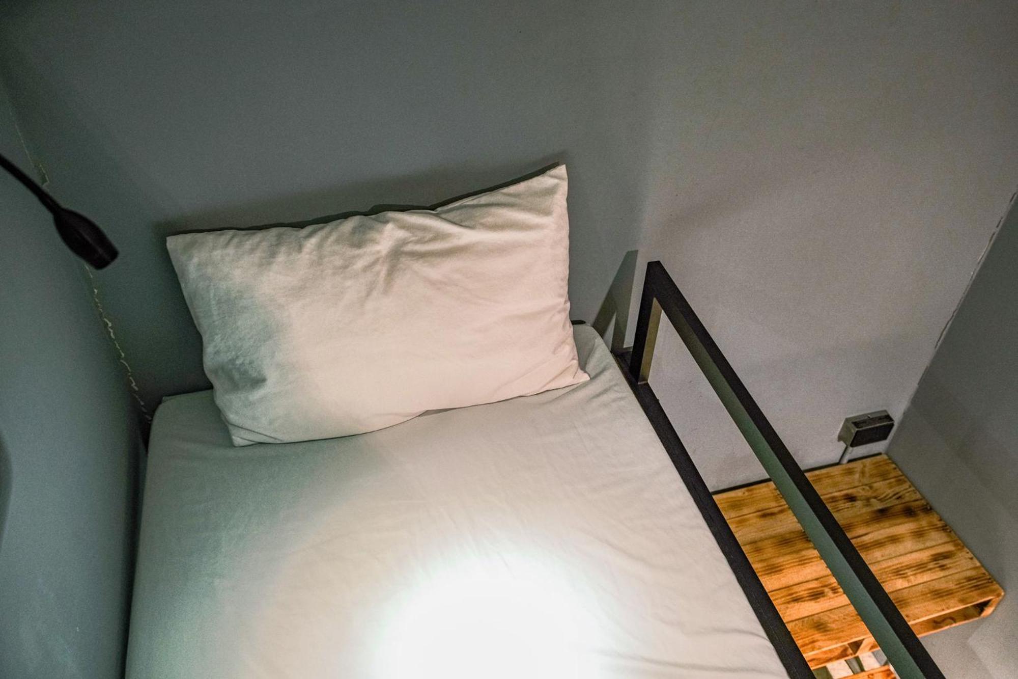 62巷背包客棧 Lane62 Hostel Longjing Экстерьер фото